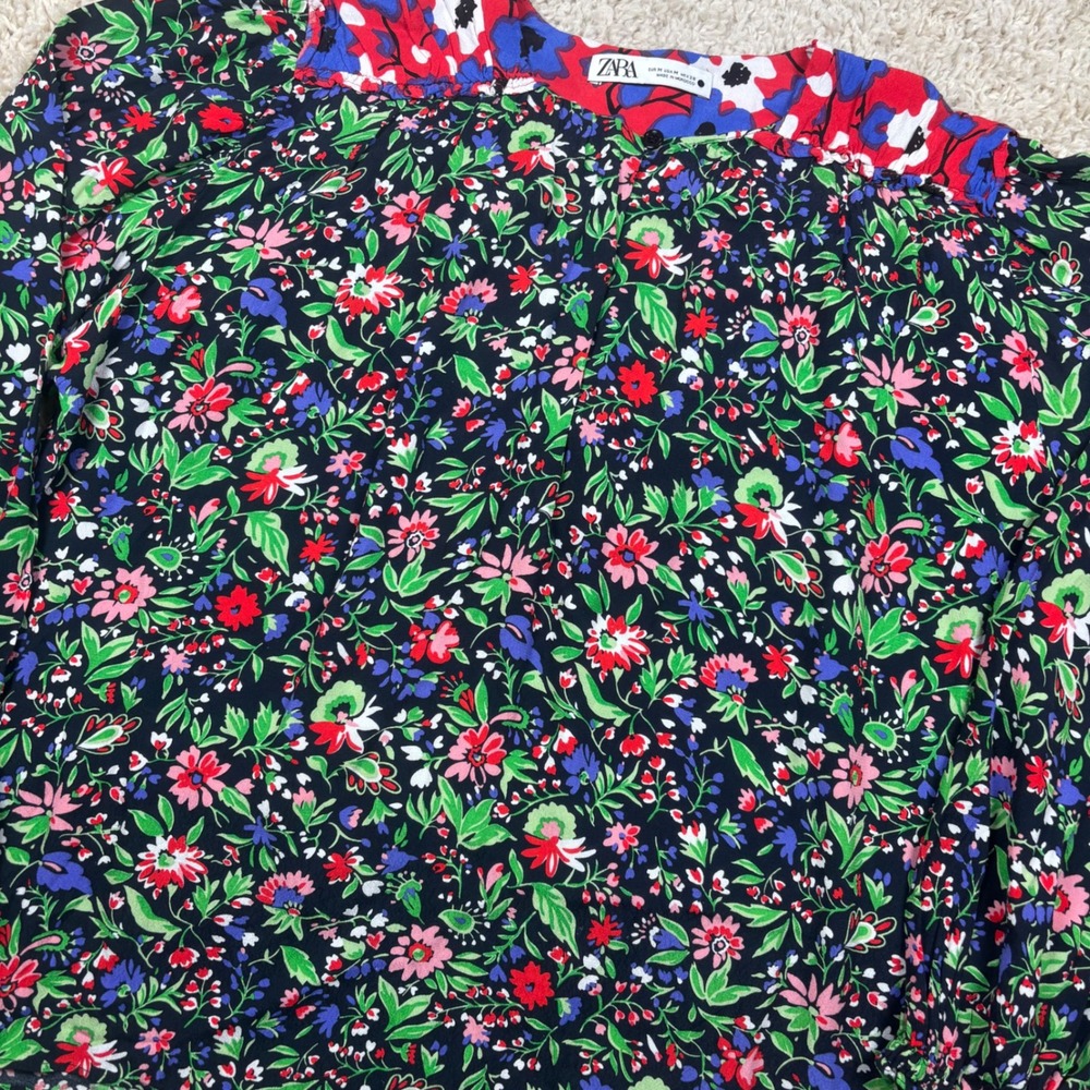 Zara Floral Blouse Women Medium Black Multi Color Long Sleeve V-Neck